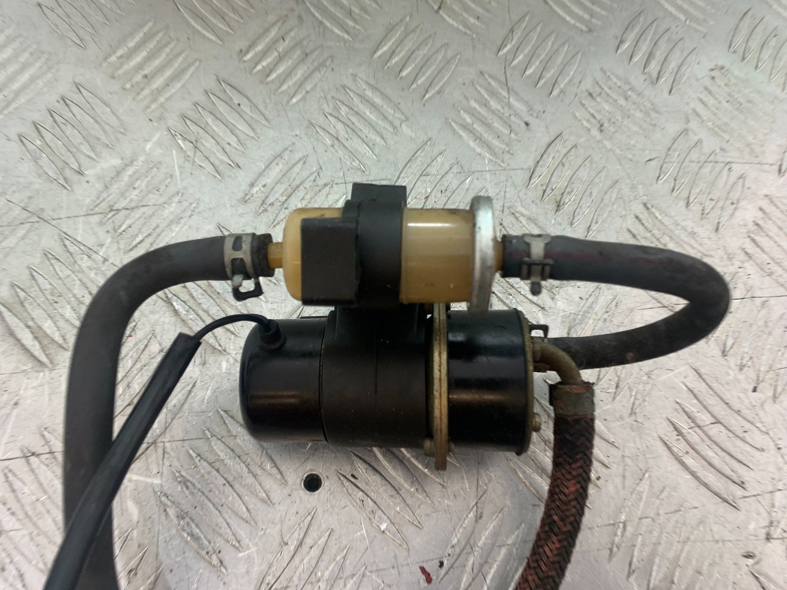 YAMAHA YZF1000 THUNDERACE PETROL PUMP YEAR 1997-2000 (CMB1204)