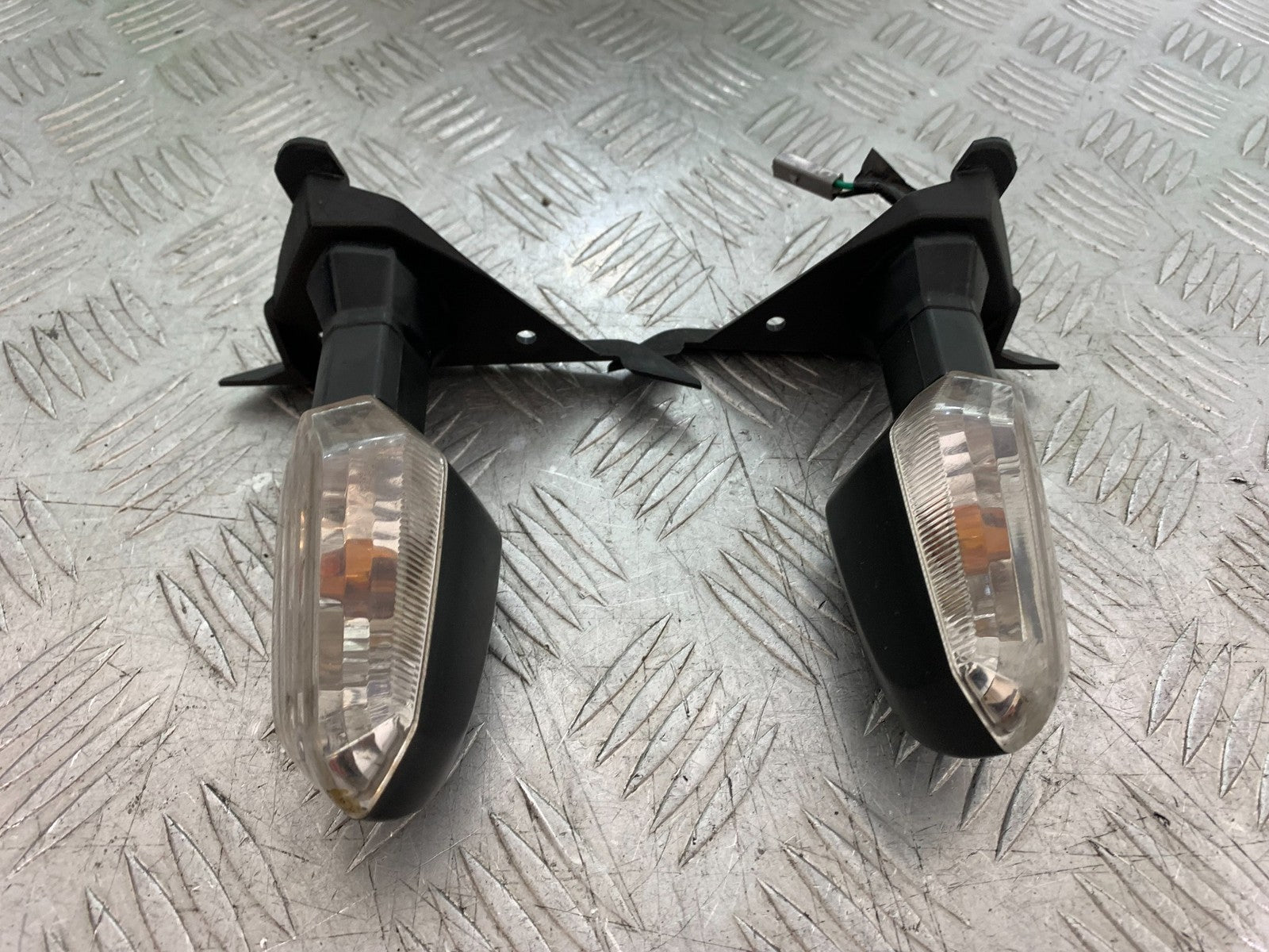 KAWASAKI ER6 N FRONT INDICATORS  YEAR 2012-2017 (CMB1324)