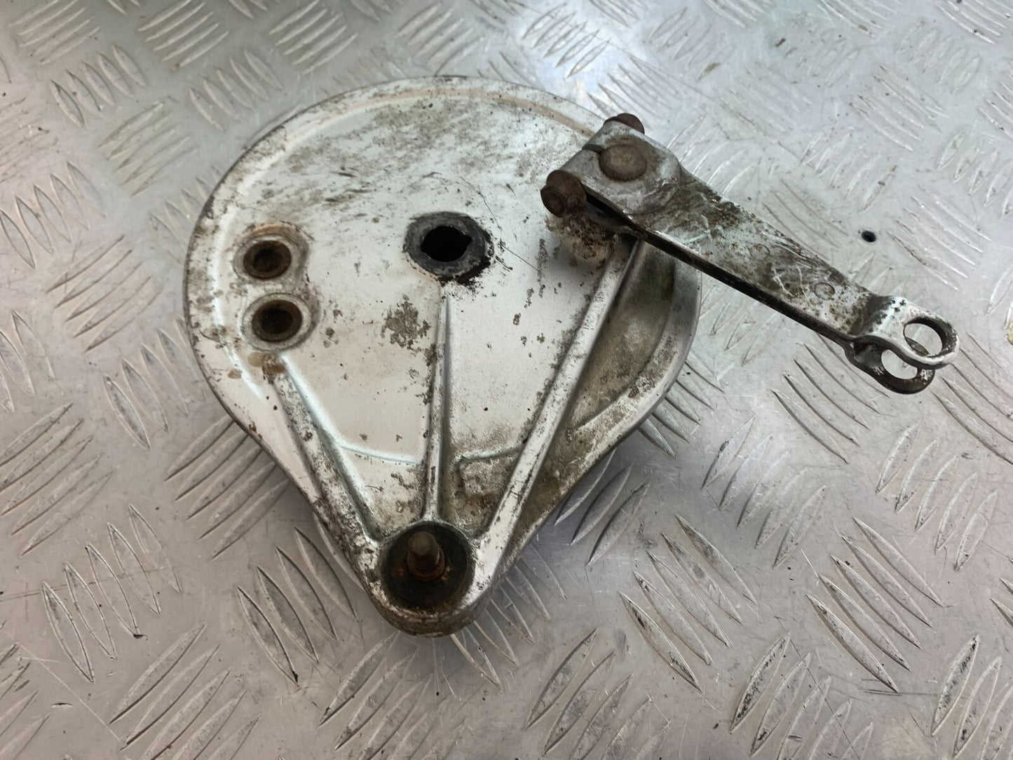 HONDA CX500 CX 500 REAR BRAKE HUB  YEAR 1980 (CMB1131)
