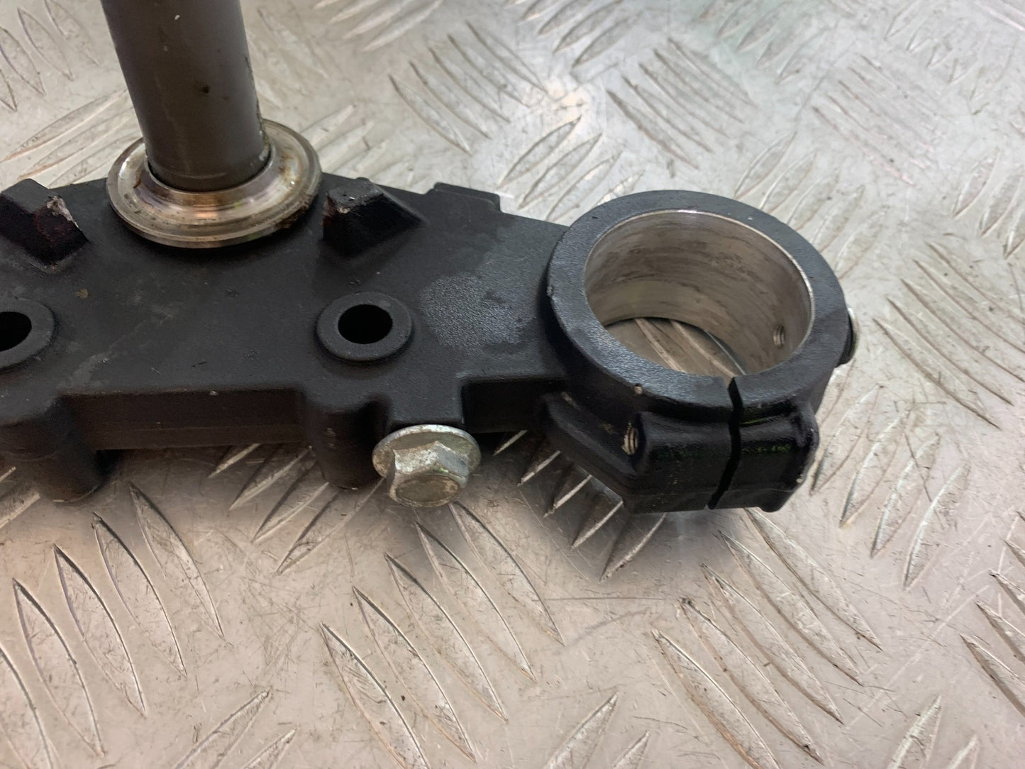 BENELLI BN125 BN 125 BOTTOM YOKE    YEAR 2018-2021 (CMB1080)