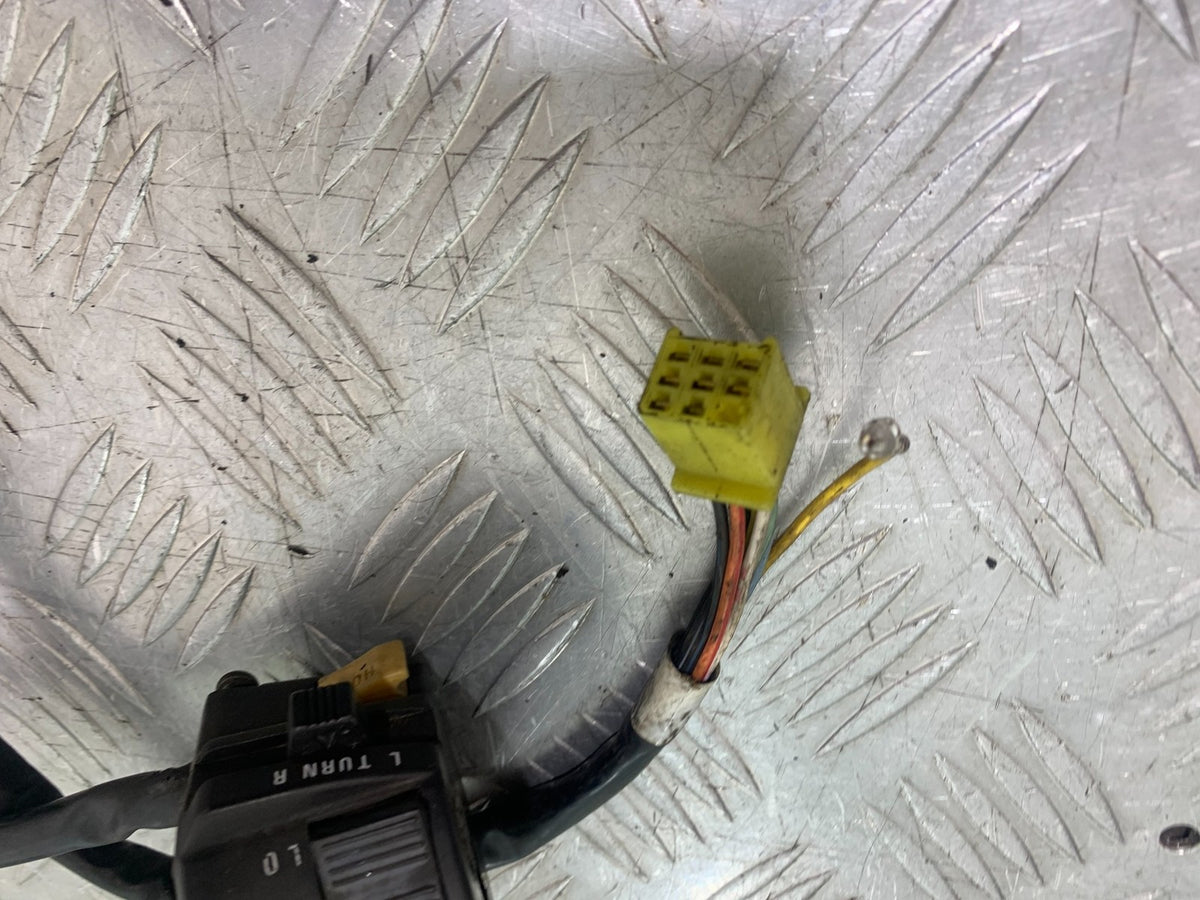 SUZUKI GSX1100 G GSX 1100 G LEFT SWITCH GEAR   1991-1996 (CMB1283)