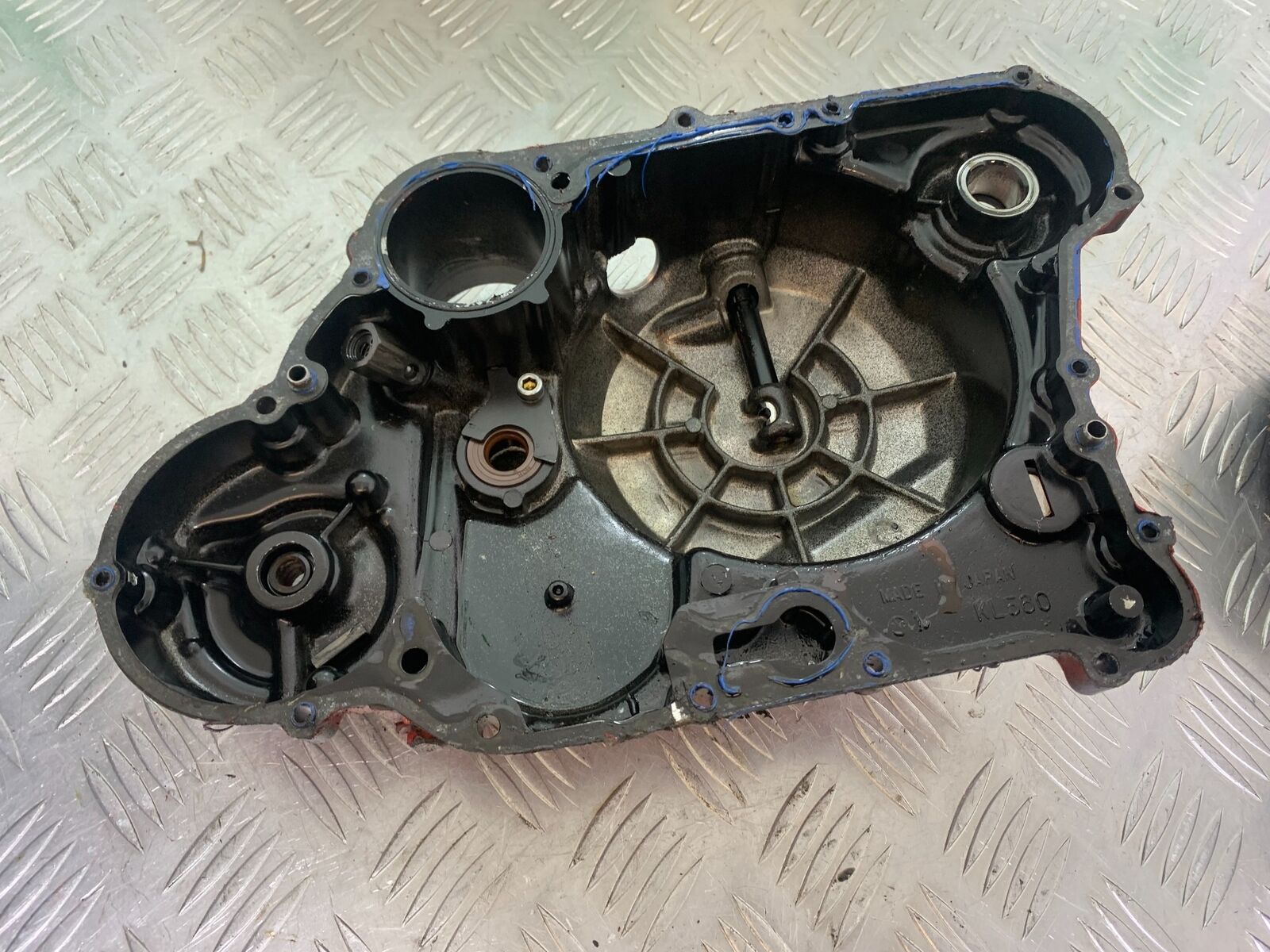 KAWASAKI KLR600 KLR 600 CLUTCH COVER  YEAR 1993-1995