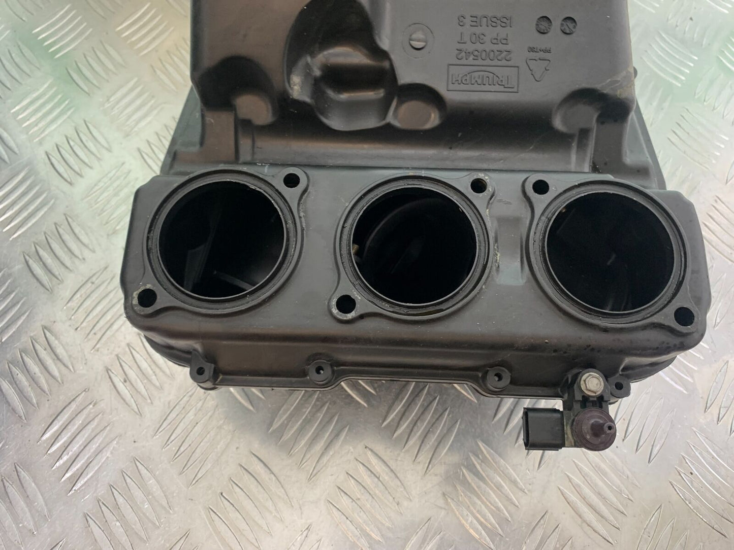 TRIUMPH TIGER 800 XC AIRBOX   YEAR 2011-2014 (CMB1022)