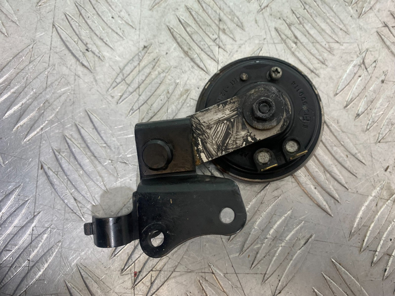 YAMAHA XJ6 XJ6-S HORN  YEAR 2009-2015  (CMB1212)