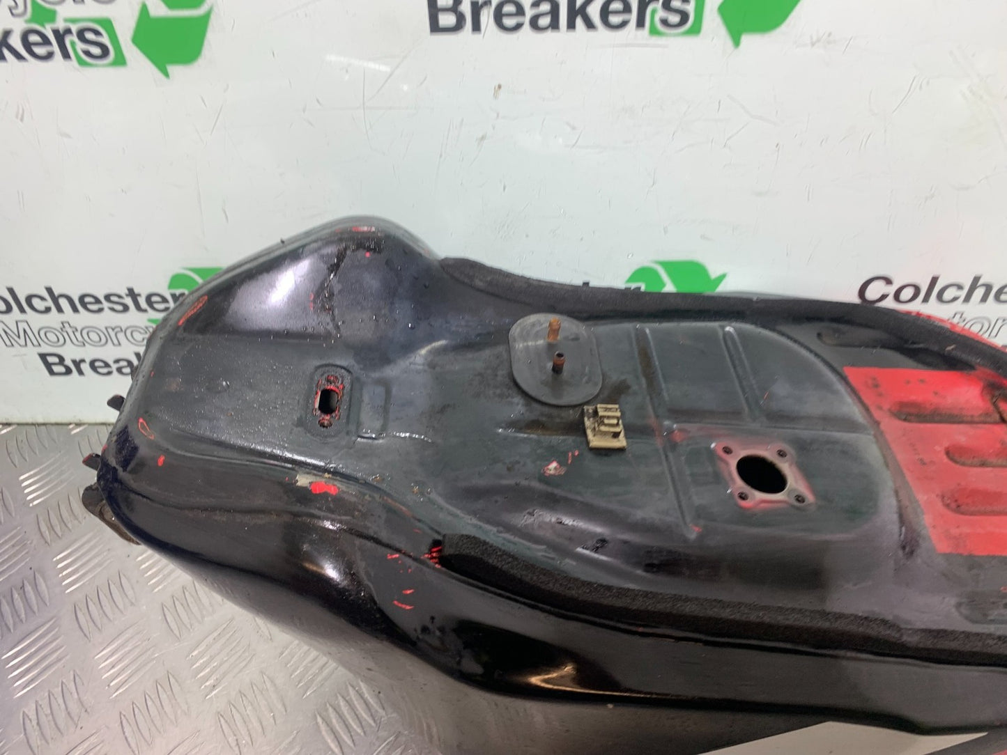 YAMAHA FZS600 FAZER 600 PETROL TANK   YEAR 1998-2001 (CMB1267)