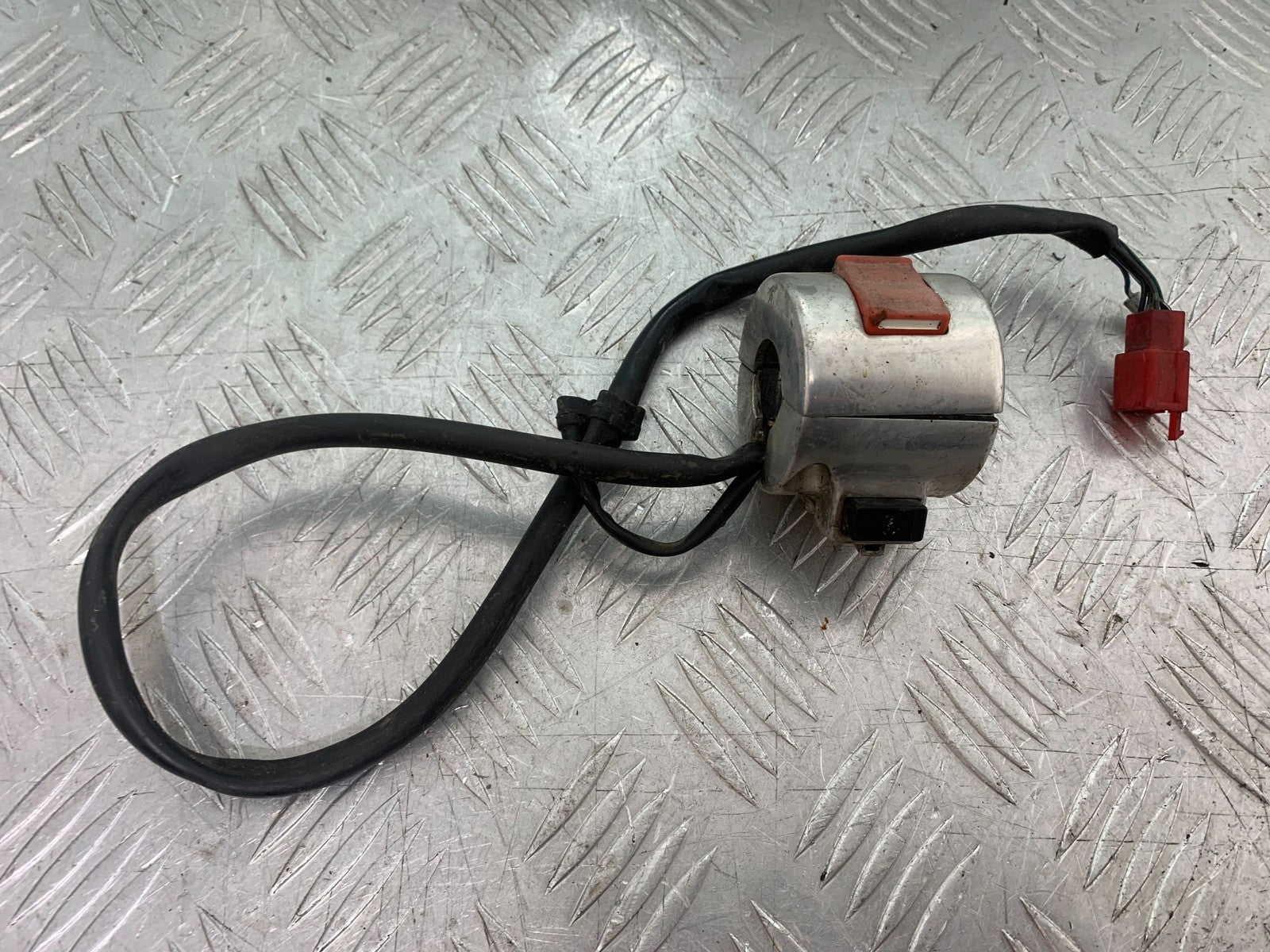 HONDA VT750 SHADOW RIGHT SWITCH GEAR  YEAR 2003-2004 (CMB1265)