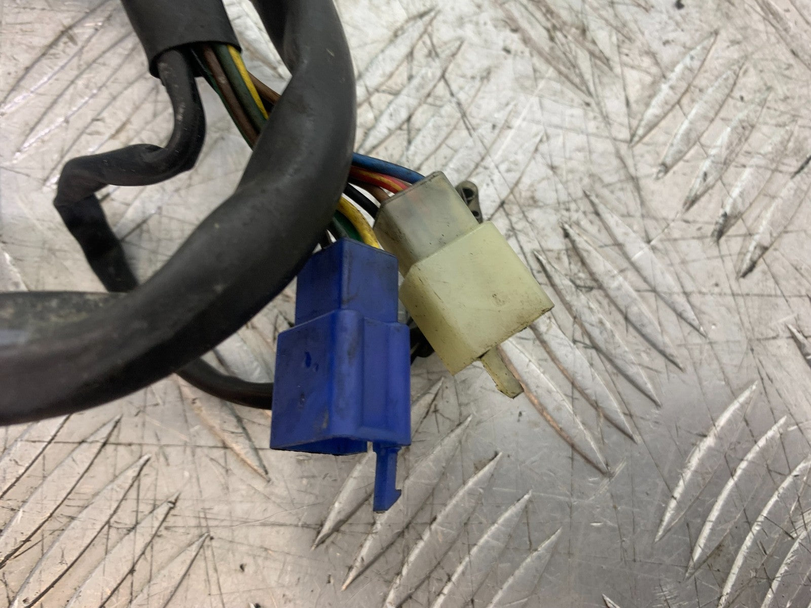 YAMAHA YZF R1 LEFT SWITCH GEAR  YEAR 1998-99 (CMB1291)
