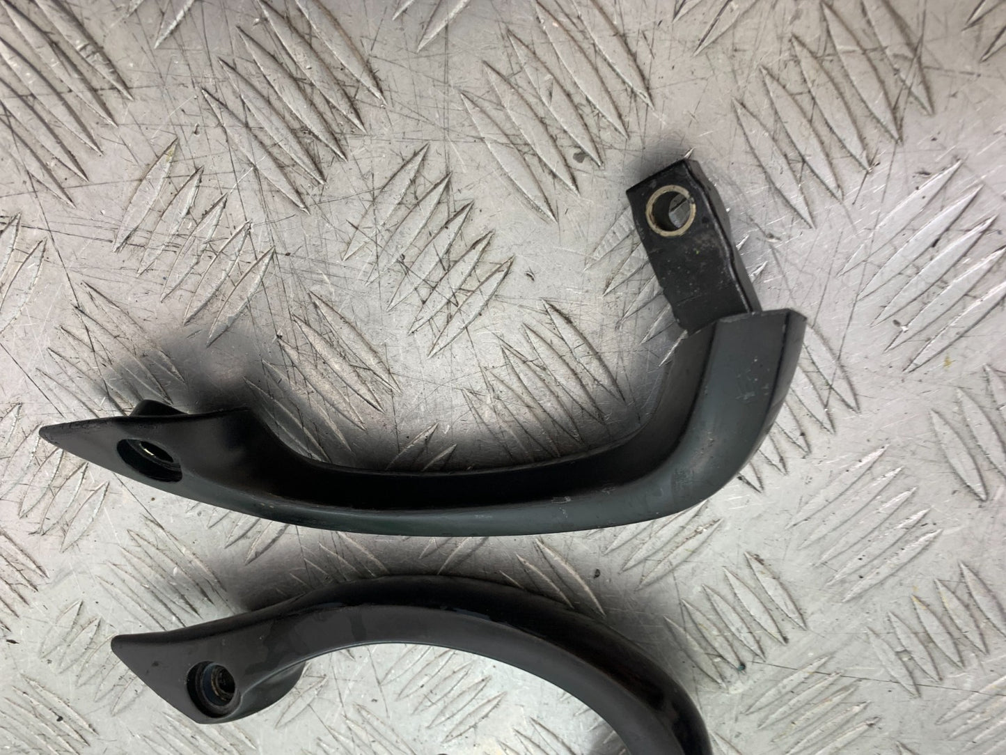 KAWASAKI ZX9R ZX9 R GRAB RAILS  YEAR 1998-1999 (CMB1329)