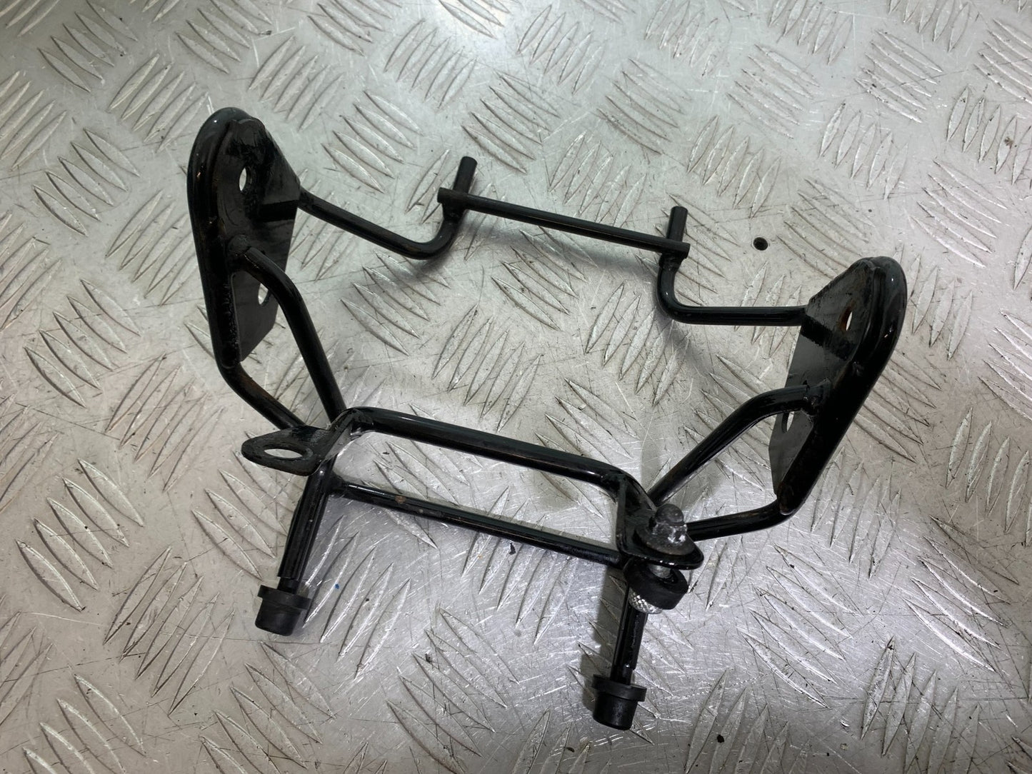 HONDA CBF500 CBF 500 HEADLIGHT BRACKET YEAR 2004-2008  (CMB1294)