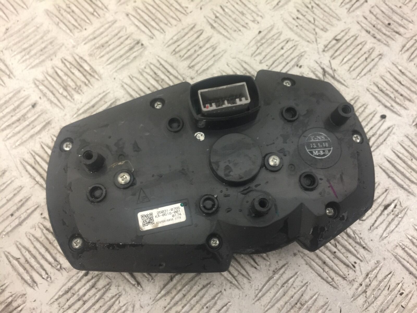 KAWASAKI NINJA 400 CLOCKS SPEEDO DASH  YEAR 2019  (STOCK 635)
