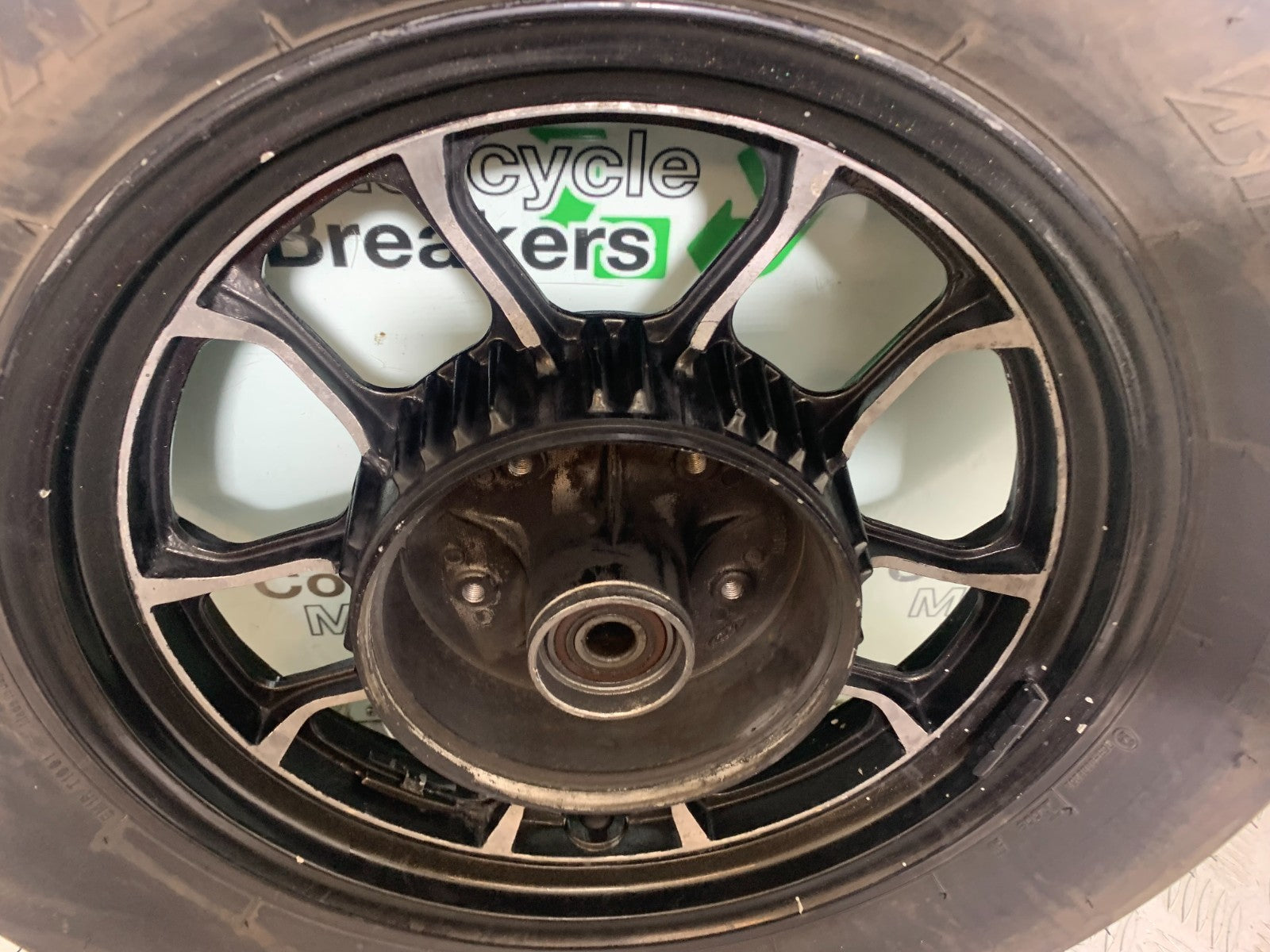 HONDA VT700 VT 700 SHADOW REAR WHEEL   YEAR 1984-85 (CMB1328)