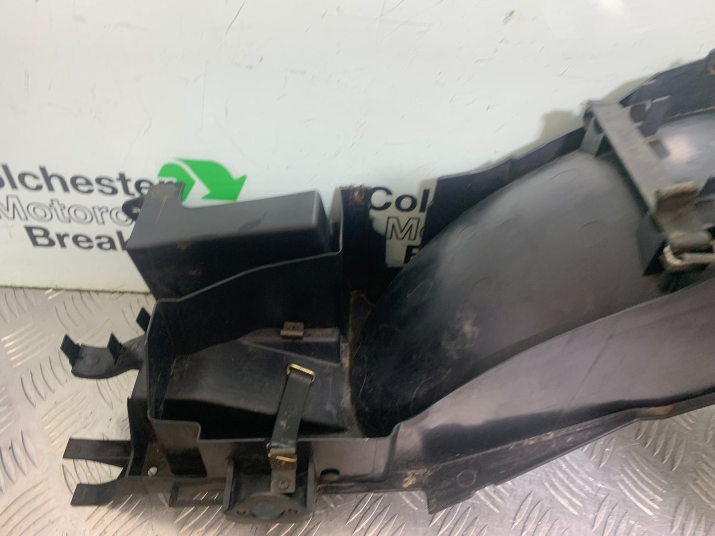 YAMAHA XJ900 XJ 900 DIVERSION REAR MUDGUARD   YEAR 1994-2002 (CMB1292)