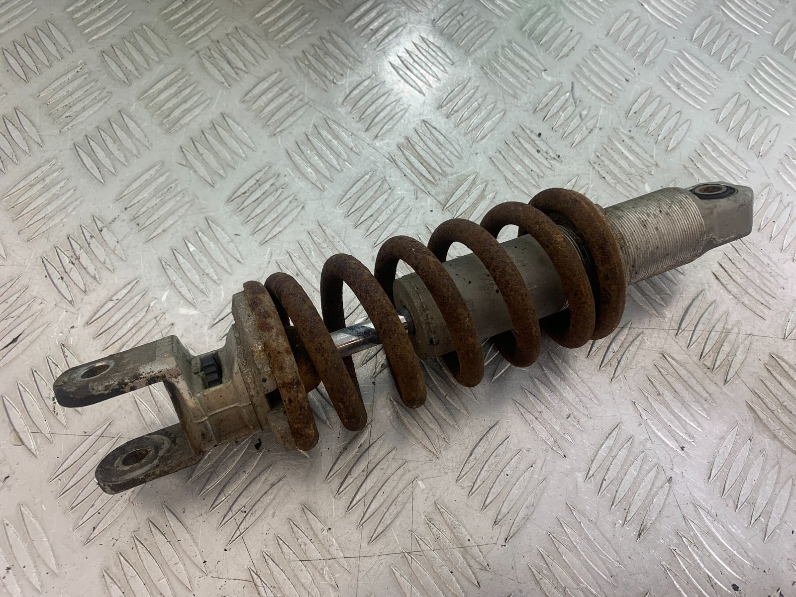 KAWASAKI ZZR1100 D REAR SHOCK    YEAR 1993-2001 (CMB1164)
