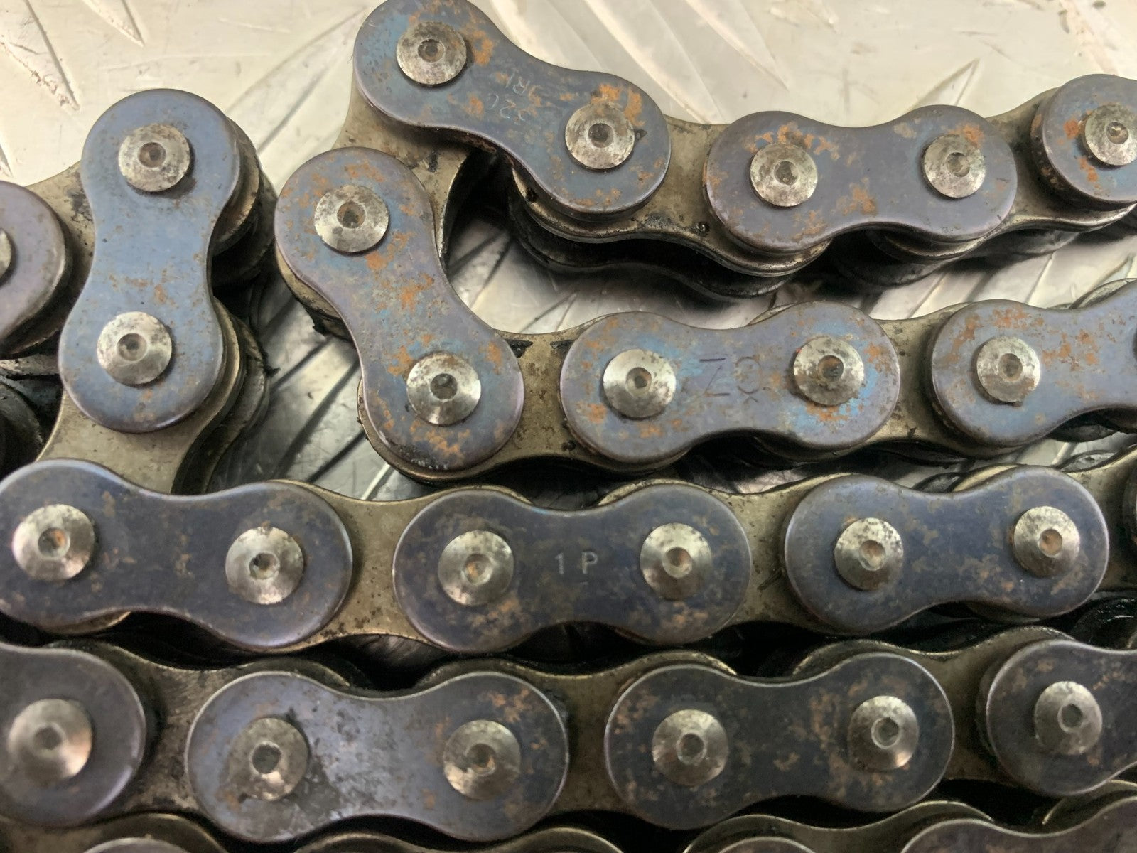 KTM 690 DUKE R LC4 CHAIN YEAR 2012-2015  (CMB1180)