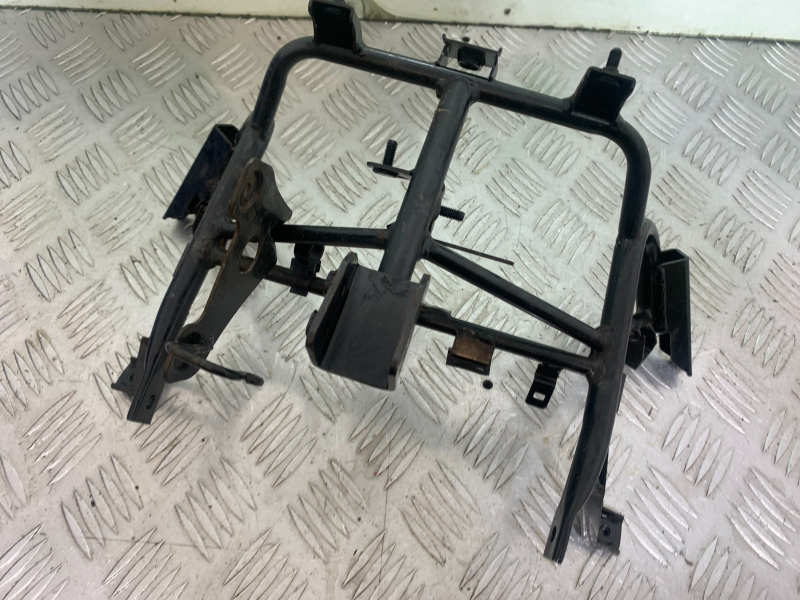KAWASAKI J125 J125 FAIRING BRACKET  YEAR 2016-2020 (CMB1158)