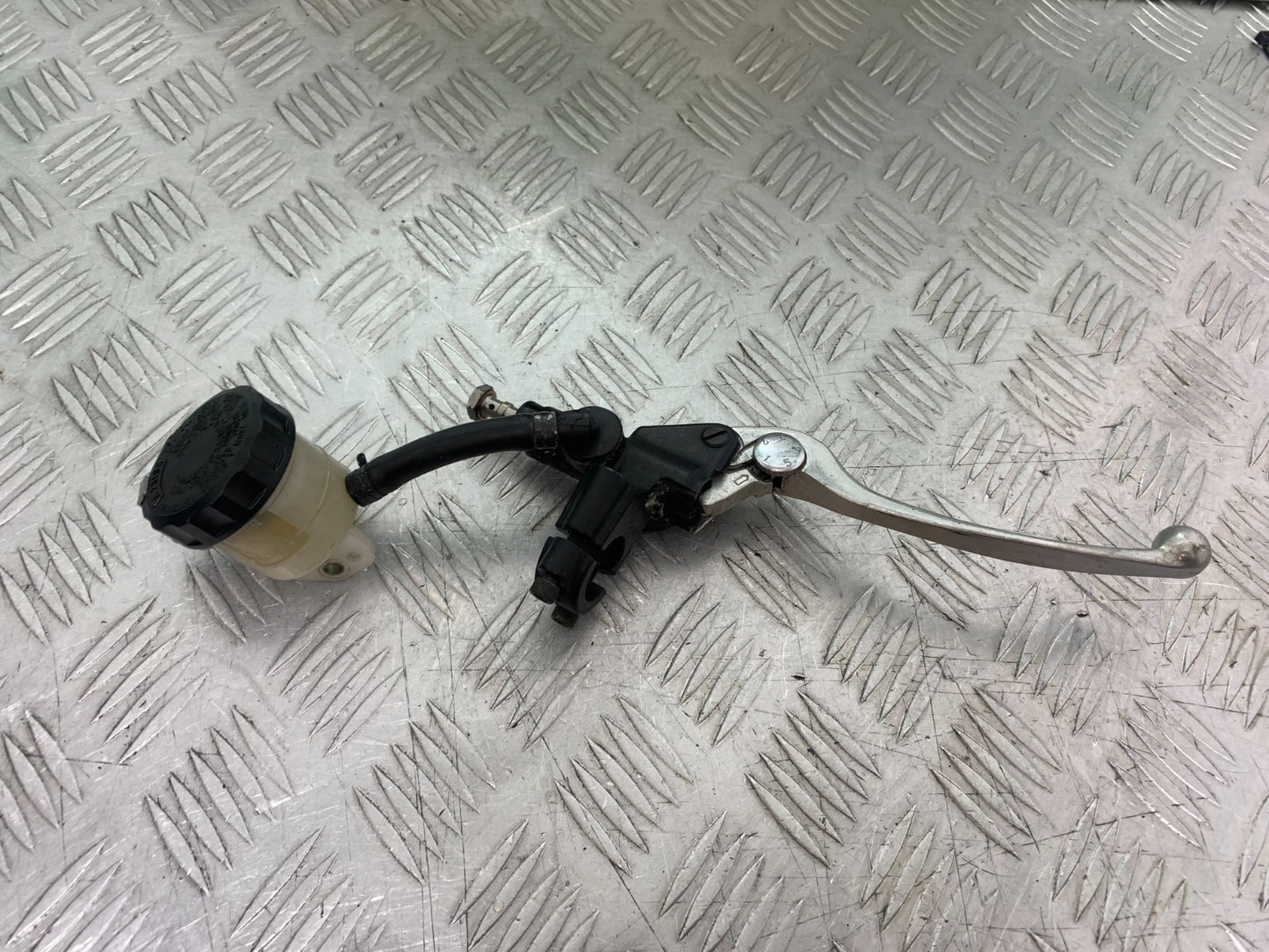 KAWASAKI ZX9R ZX9 R FRONT BRAKE MASTER CYLINDER  YEAR 1998-1999 (CMB1329)
