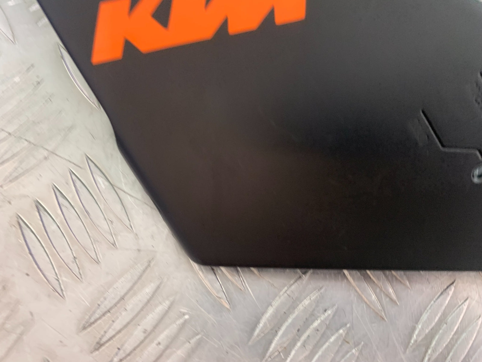 KTM 790 DUKE RIGHT FRAME COVER  YEAR 2018-2021  (CMB11150)