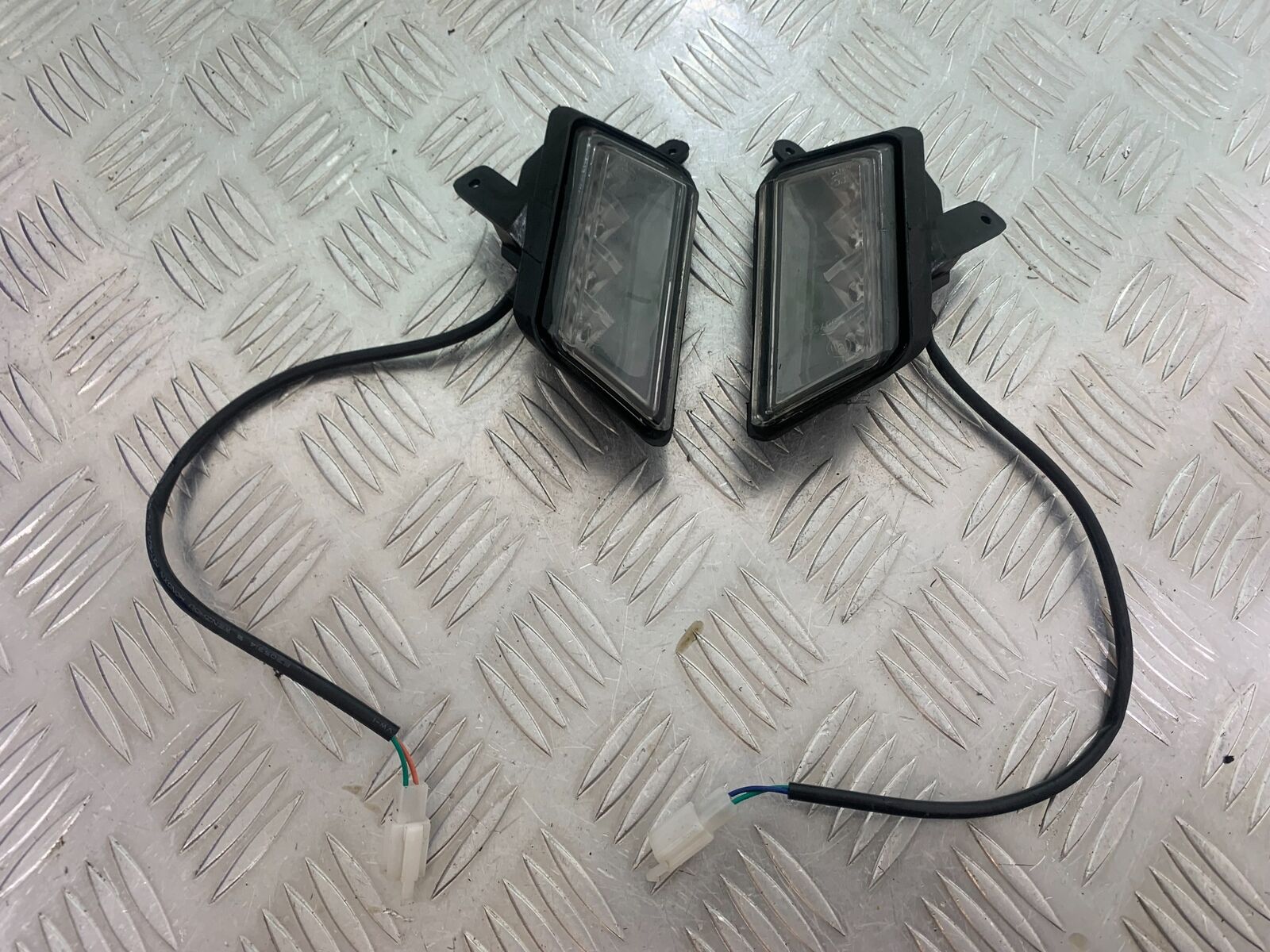 NECO GPX125 FRONT INDICATORS  YEAR 2016-2021(CMB1052)