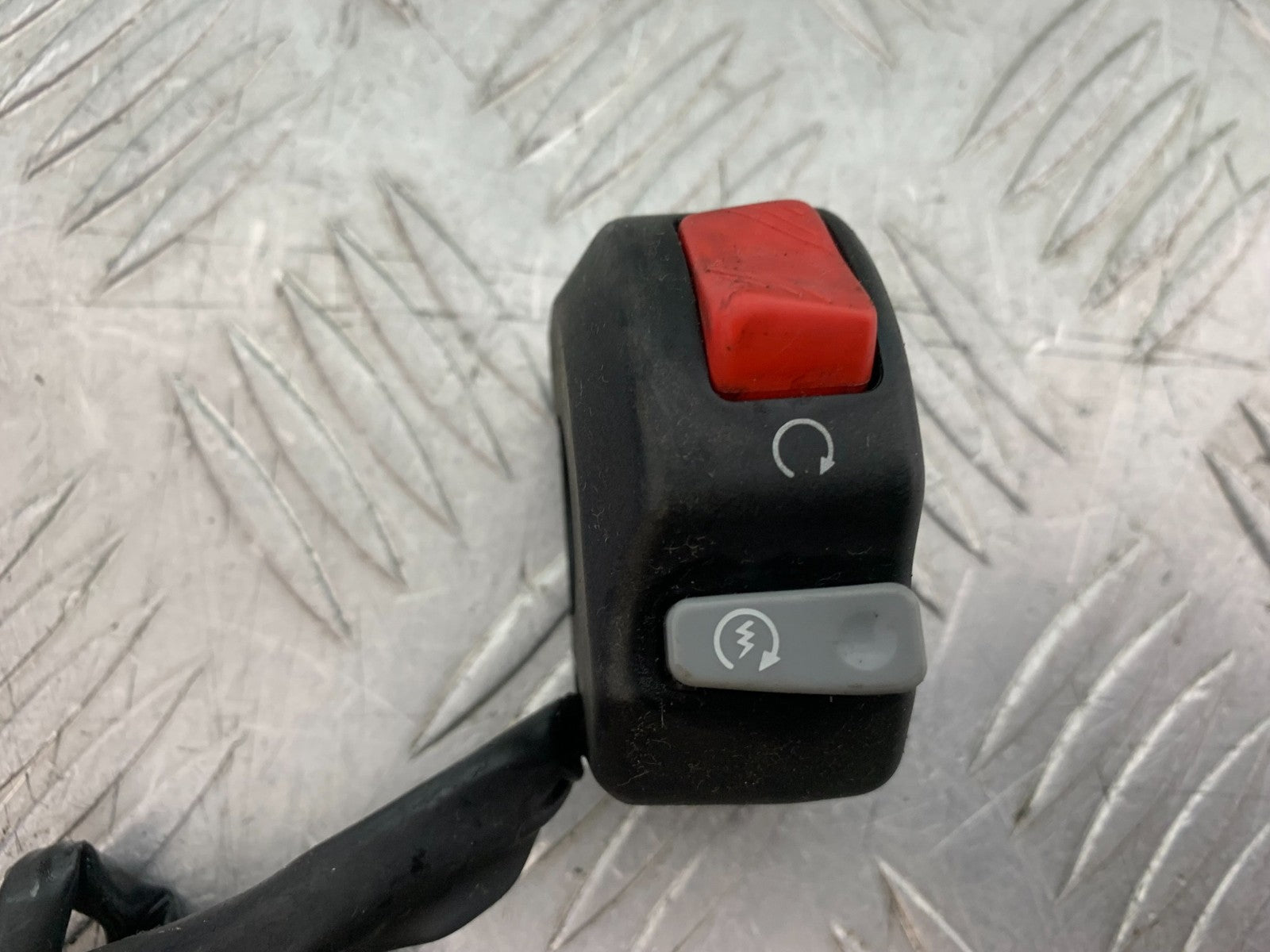 KAWASAKI Z1000 SX RIGHT SWITCH GEAR   YEAR 2014-16 (CMB1264)