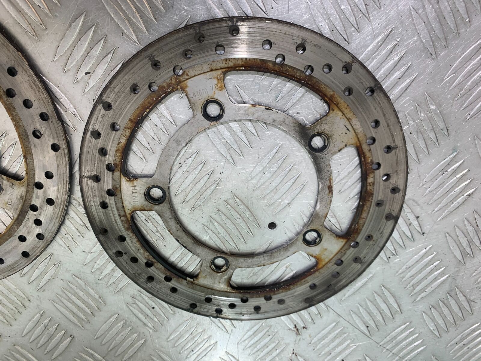 SUZUKI AN400 AN 400 BURGMAN FRONT BRAKE DISCS YEAR 2017-2024 (CMB1118)