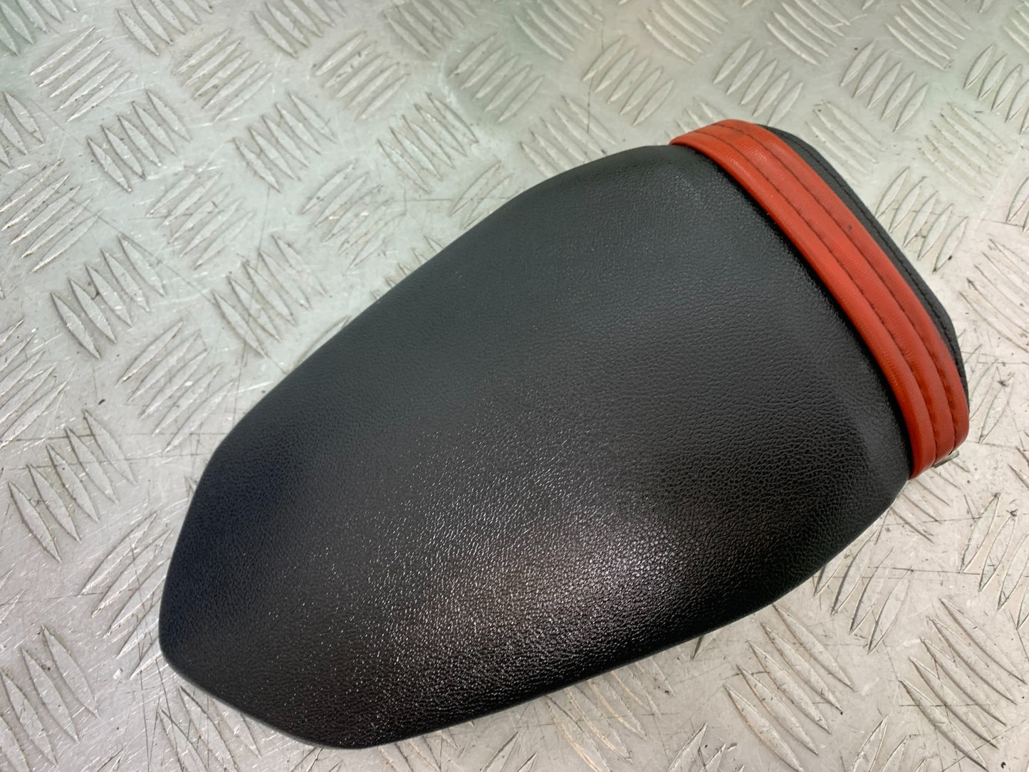 MV AGUSTA 800 F3 REAR SEAT YEAR 2017-2019 (CMB1227)