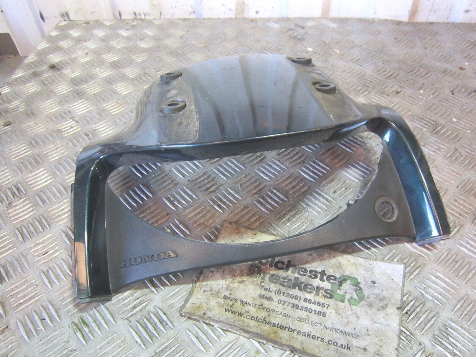 HONDA NT650 DEAUVILLE TAIL PIECE  YEAR 2002