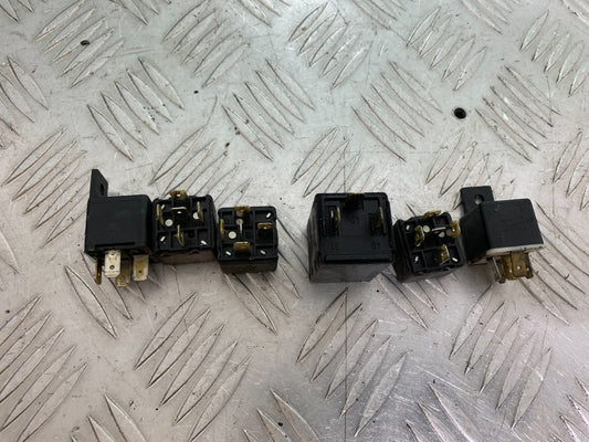 TRIUMPH T509 SPEED TRIPLE RELAYS YEAR 1997-1998 (CMB1144)