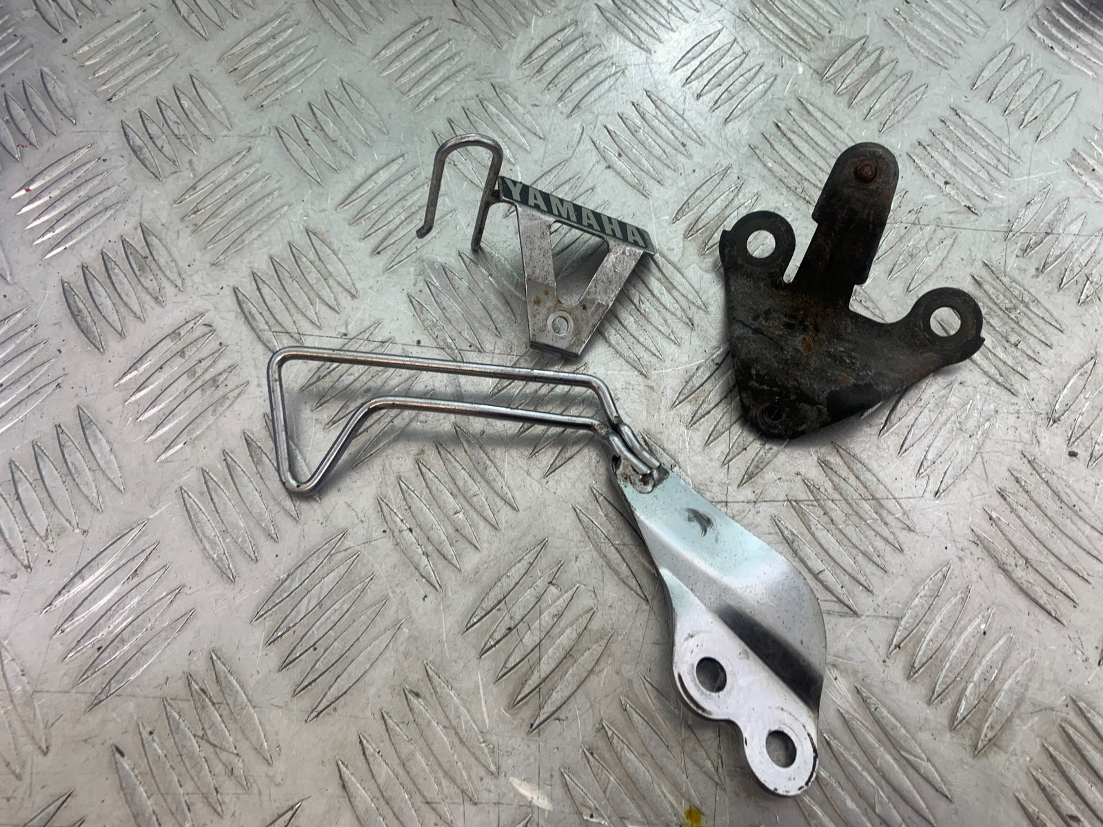 YAMAHA XV535 XV 535 VIRAGO  BRACKETS   YEAR 1994-02 (CMB1162)