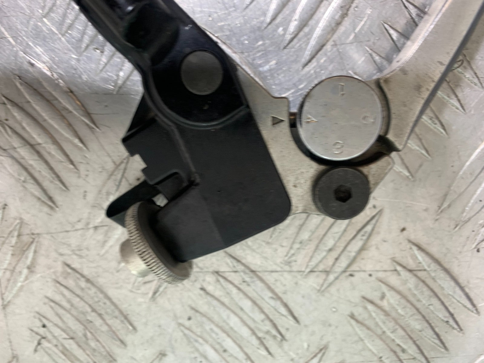 TRIUMPH SPEED TRIPLE R 1050 CLUTCH LEVER AND BRACKET   2009 (CMB1183)