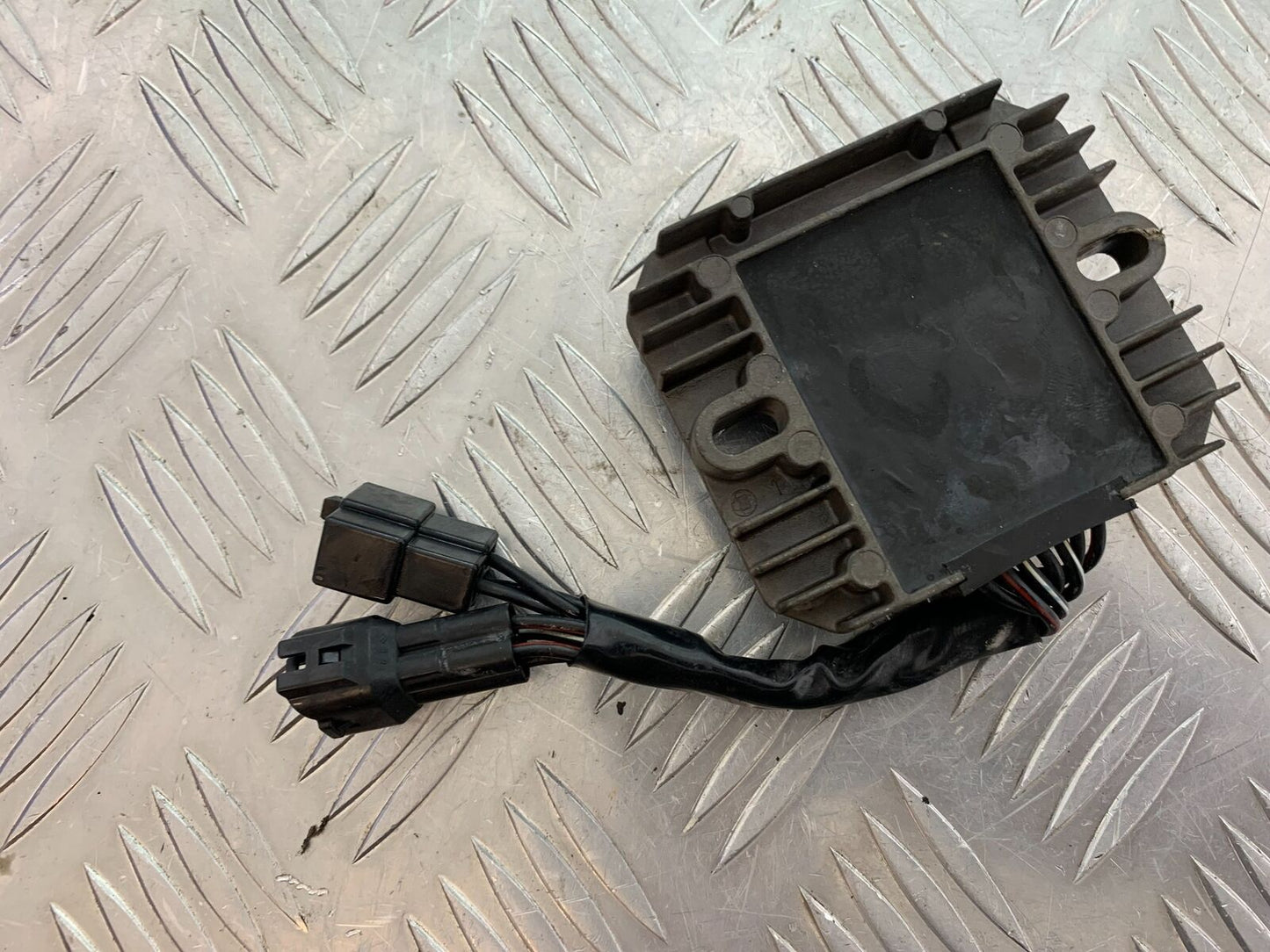 SUZUKI SV650 SV 650 REGULATOR  YEAR 2003-2006 (CMB1014)