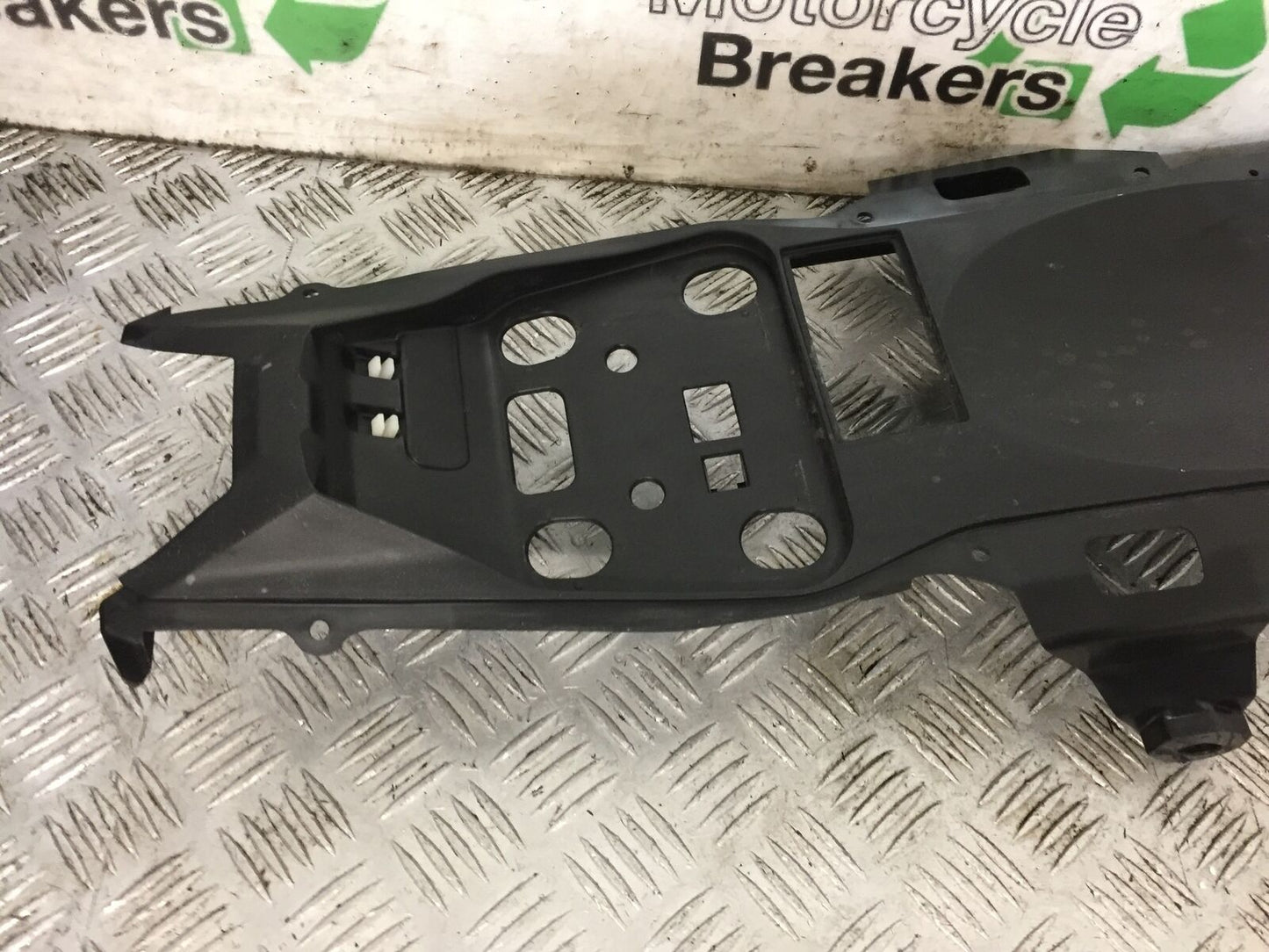 YAMAHA MT03 PETROL TANK  YEAR 2018  (STOCK 801)