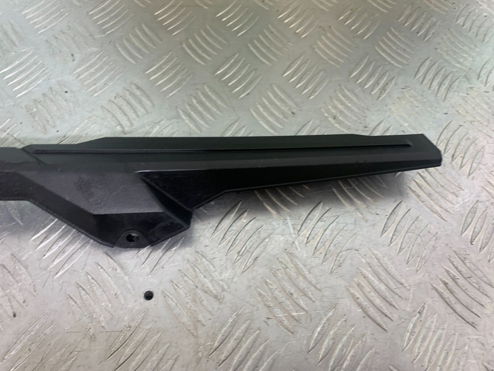 SINNIS TERRAIN 125 CHAIN GUARD   YEAR 2018 (CMB1123)