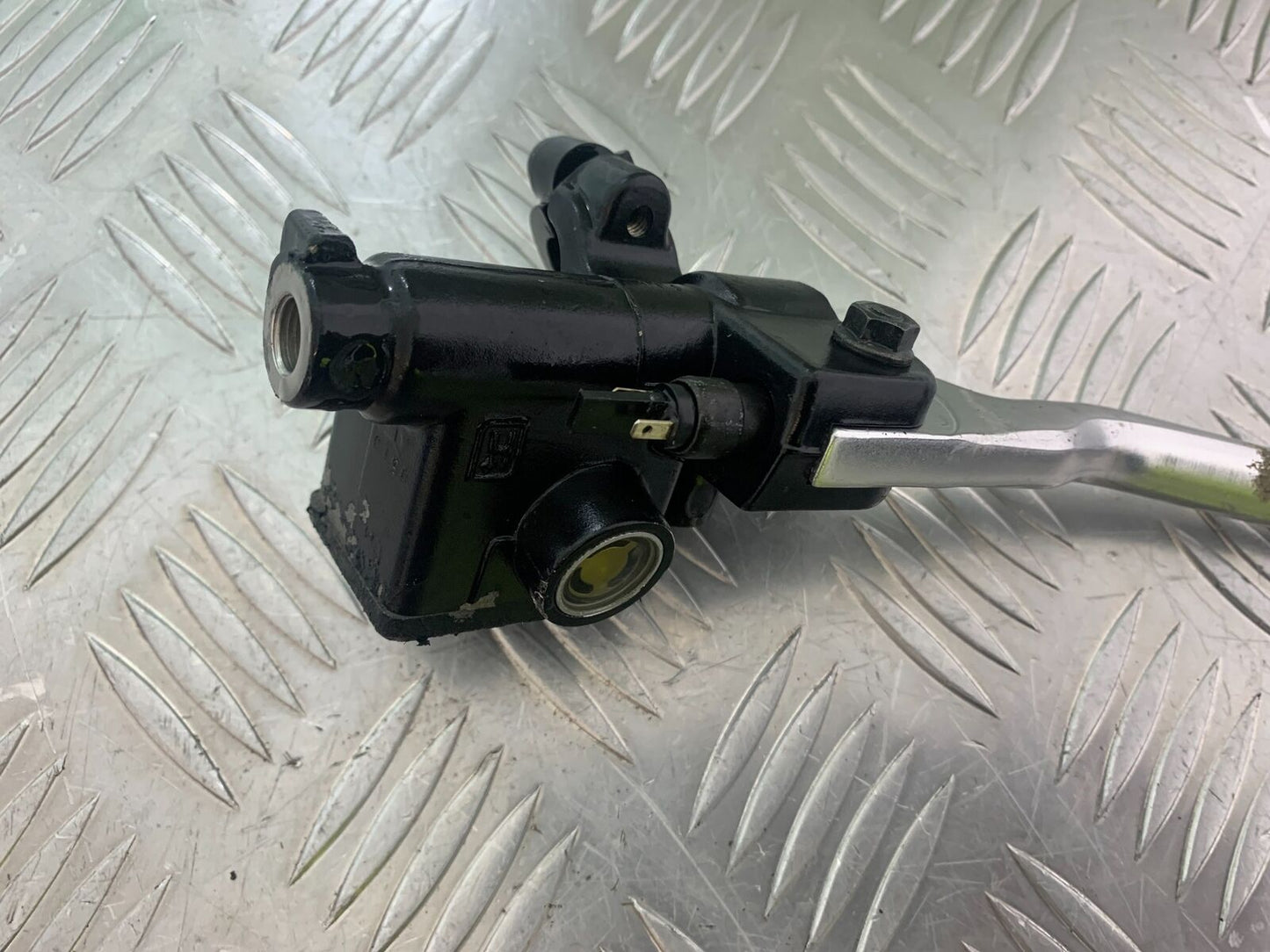 PIAGGIO VESPA GTS 300 FRONT MASTER CYLINDER  YEAR 2010 (CMB1062)