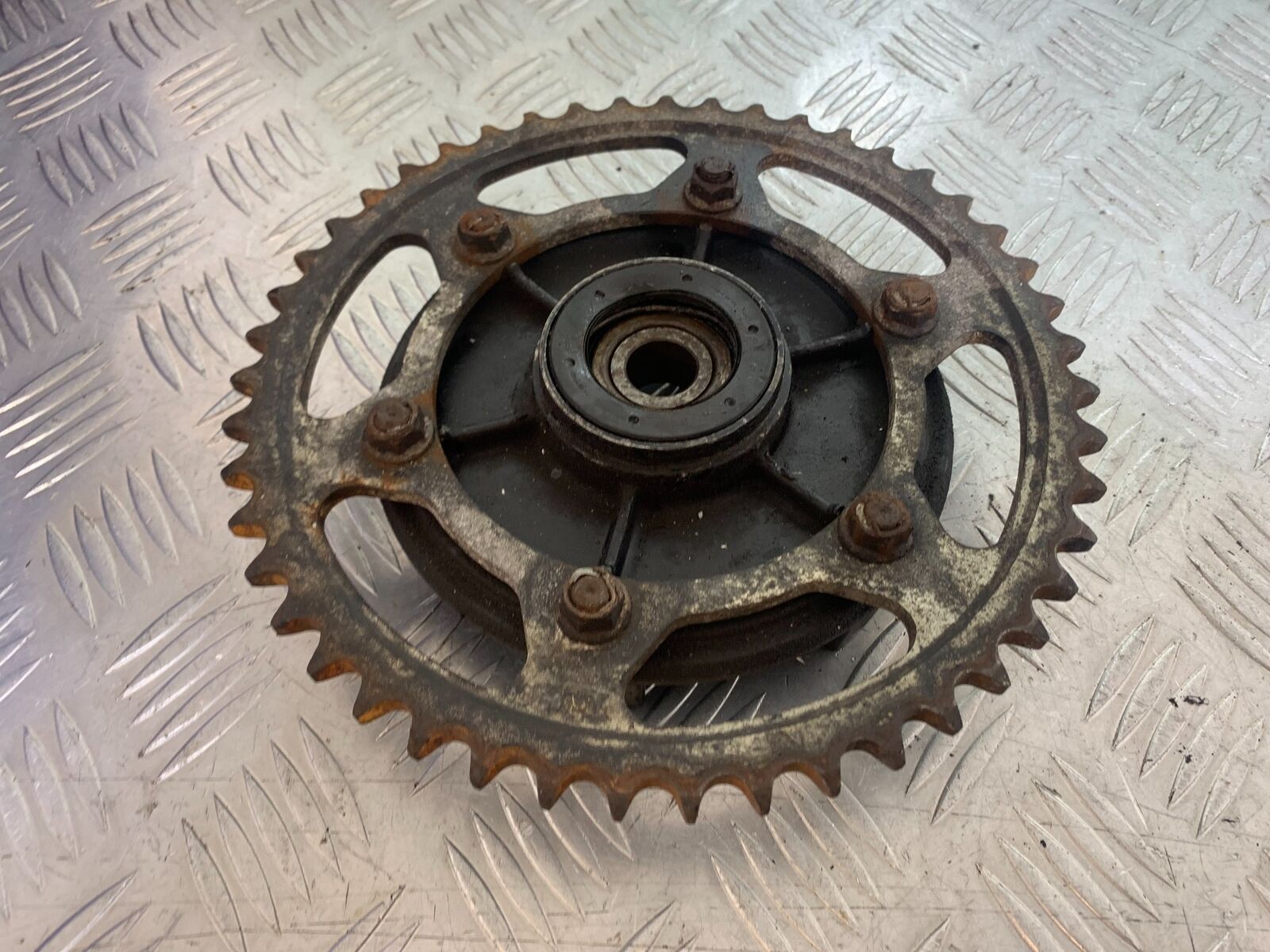 YAMAHA YZF600 YZF 600 THUNDERCAT SPROCKET CARRIER 1996-2003 (CMB1134)