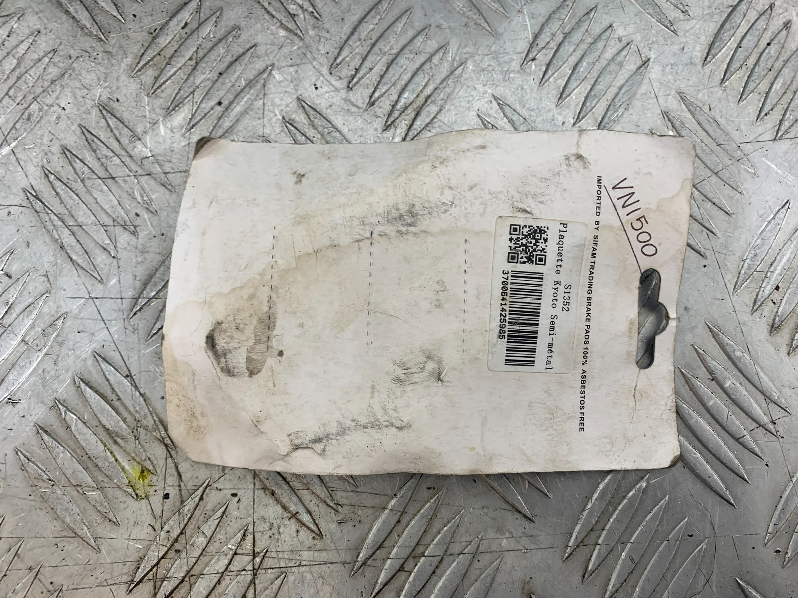 KAWASAKI VN1500 CLASSIC REAR BRAKE PADS  YEAR 1999 -2006 (CMB1166)