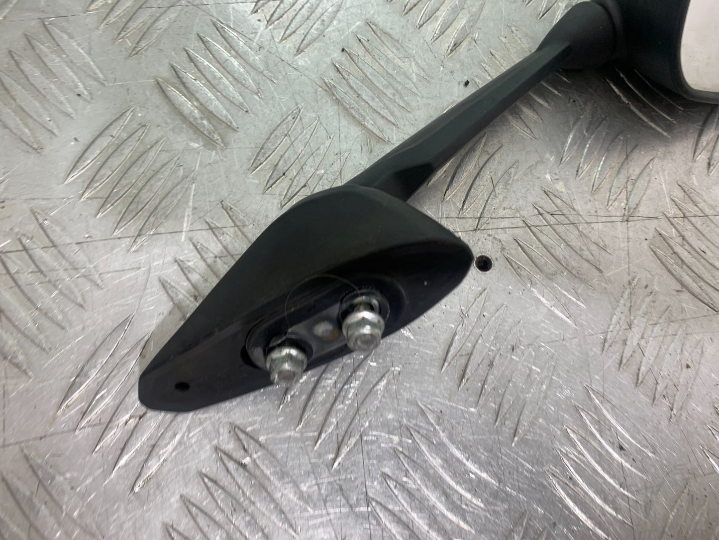 YAMAHA XJ6 XJ6-S RIGHT MIRROR  YEAR 2009-2015  (CMB1212)