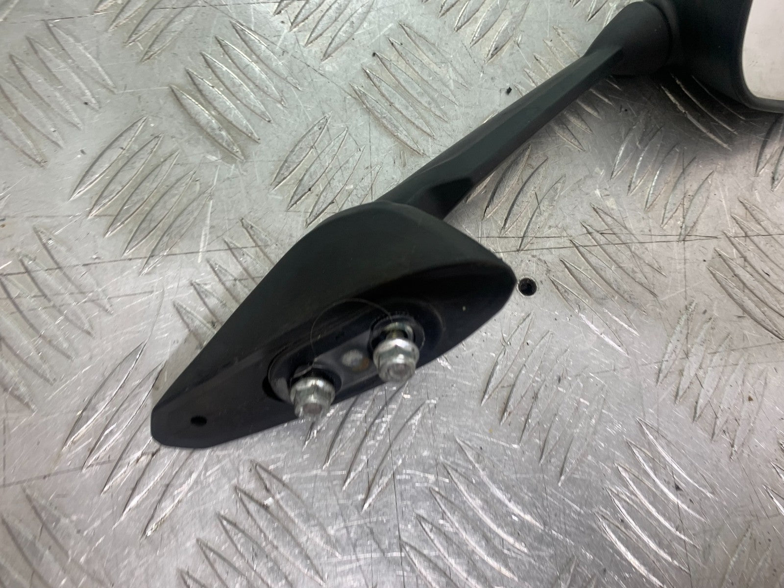 YAMAHA XJ6 XJ6-S RIGHT MIRROR  YEAR 2009-2015  (CMB1212)