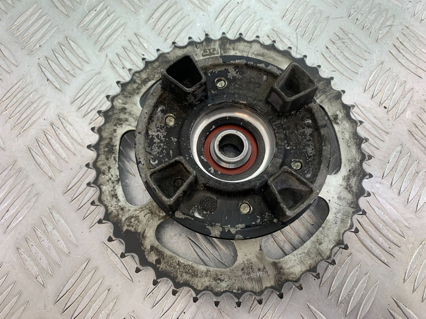 KAWASAKI ER6 N REAR SPROCKET CARRIER  YEAR 2005-2008 (CMB1034)