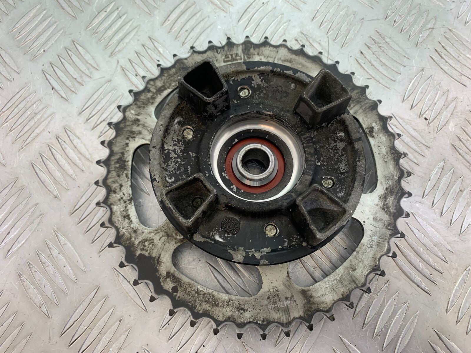 KAWASAKI ER6 N REAR SPROCKET CARRIER  YEAR 2005-2008 (CMB1034)