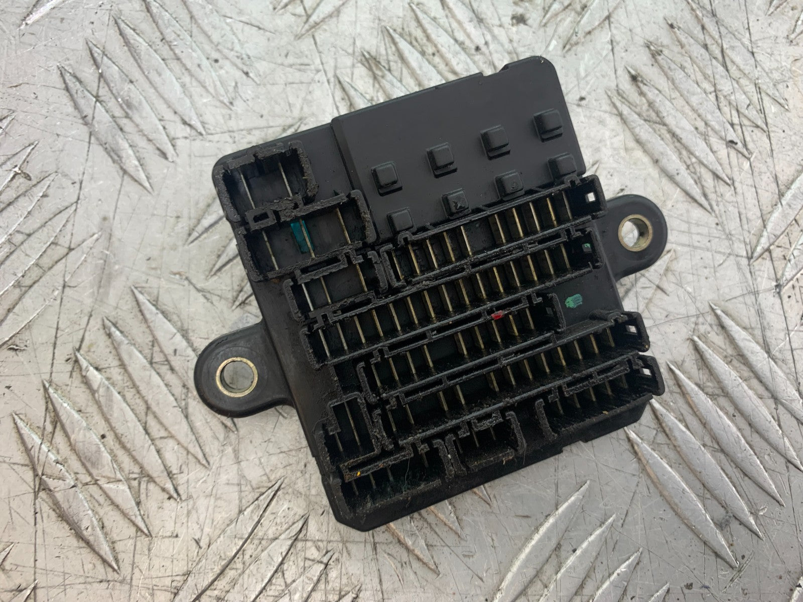 HONDA VT700 VT 700 SHADOW CONNECTOR BOX   YEAR 1984-85 (CMB1328)