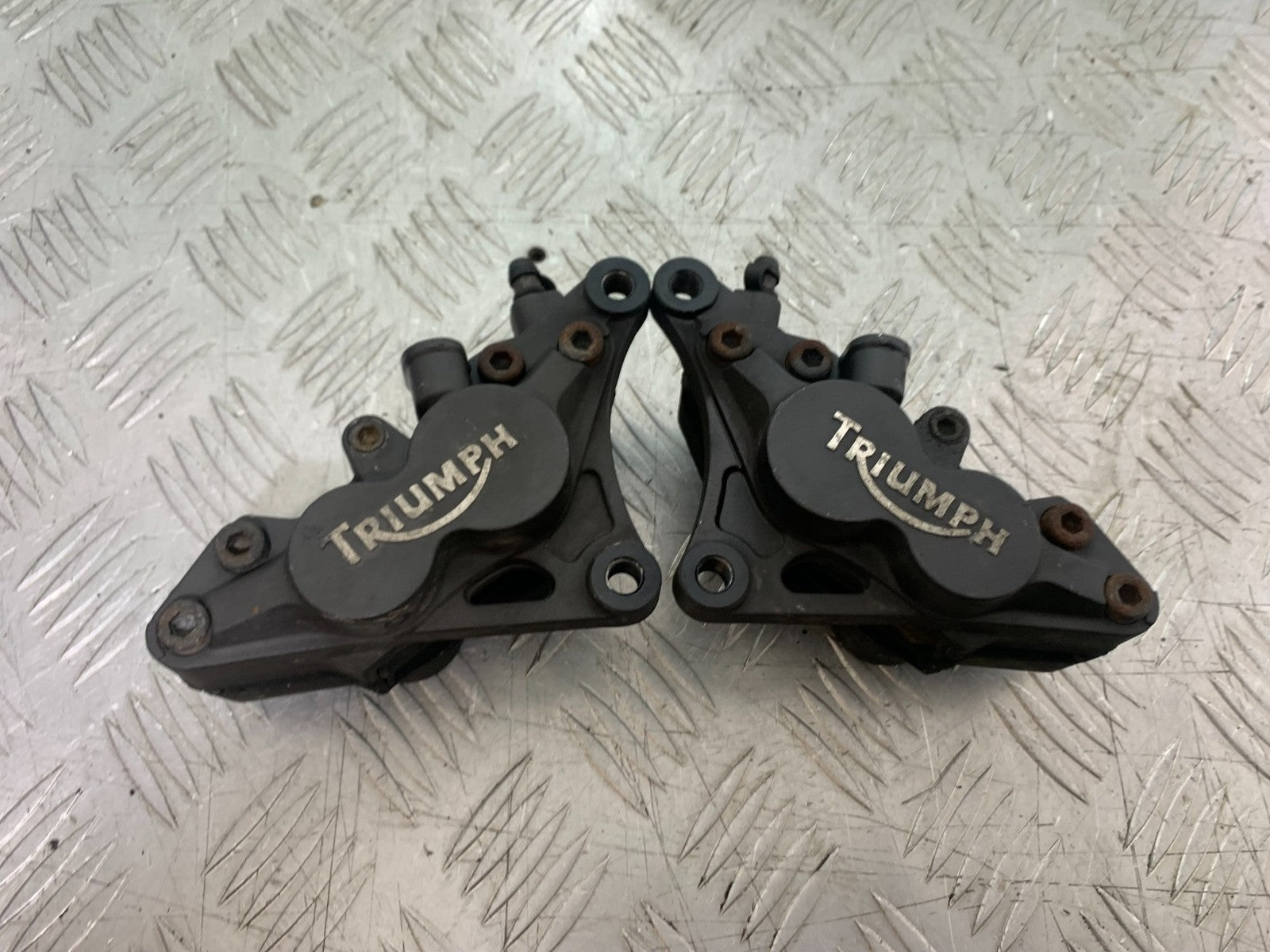 TRIUMPH 1050 SPRINT GT FRONT BRAKE CALIPERS  YEAR 2010-2016 (CMB1250)