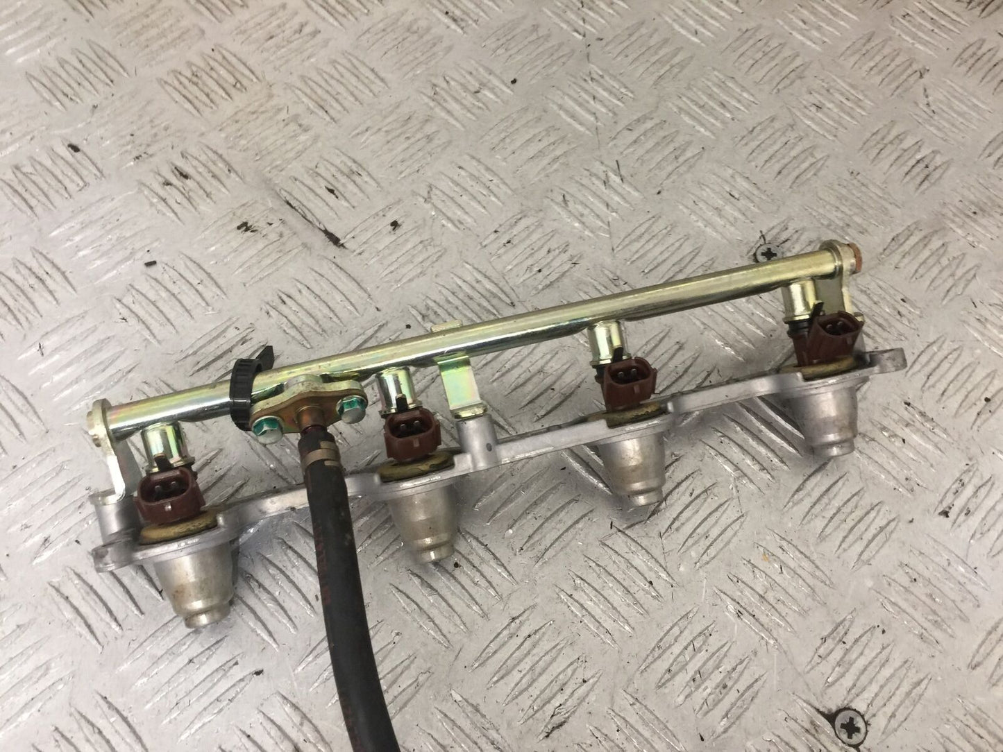 HONDA CBR1000 rr FIREBLADE INJECTORS  YEAR 2004  (STOCK 853)