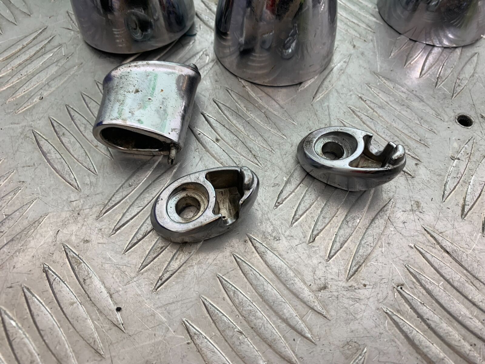 TRIUMPH THUNDERBIRD 1600 INDICATORS (DAMAGED)  YEAR 2011 (CMB1107)
