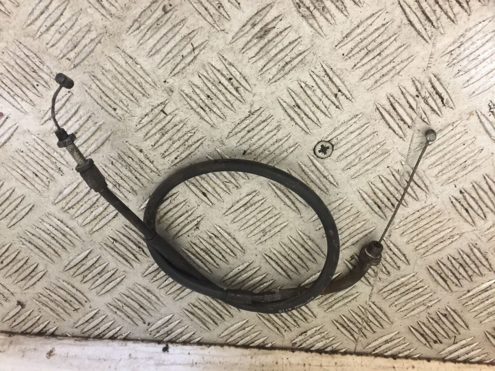 HONDA CB1 CB-1 CB 1 400 THROTTLE CABLE  YEAR 1989-1990 (STOCK 739)