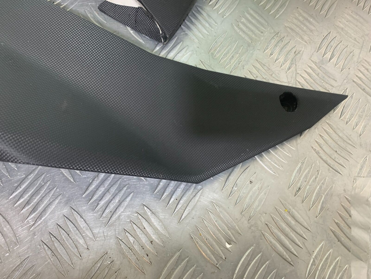 KTM 990 SUPERMOTO T LEFT AND RIGHT TANK PANELS  YEAR 2010-2011  (CMB1127)