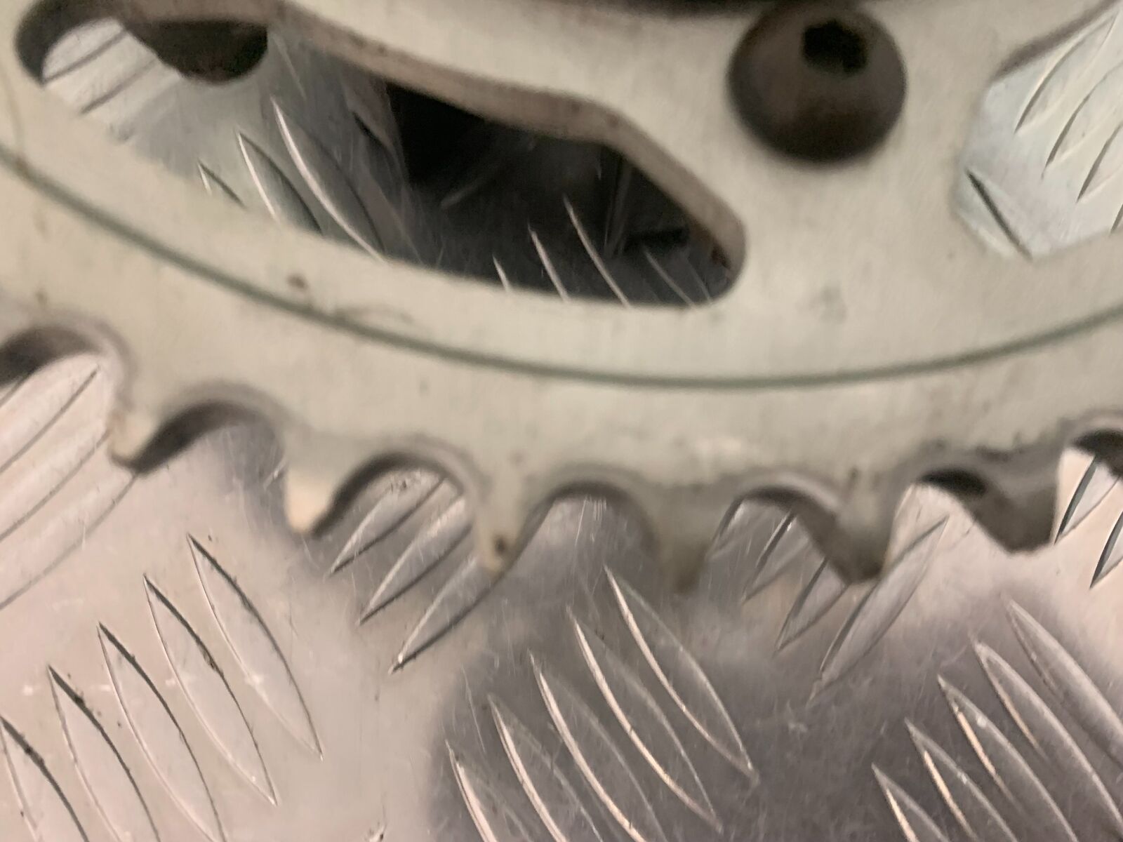 HONDA XL650 V TRANSALP REAR SPROCKET CARRIER YEAR 2001-2006 (STOCK 975)
