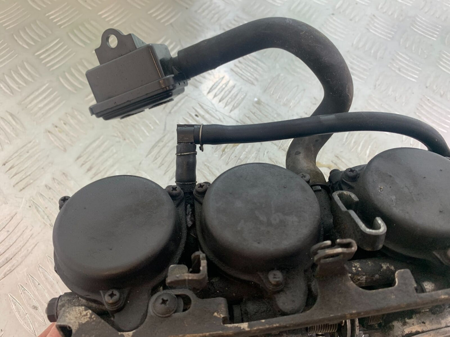 HONDA CB600 CB 600 HORNET CARBS (SOLD AS PARTS)   YEAR 1998 -2002 (CMB1126)