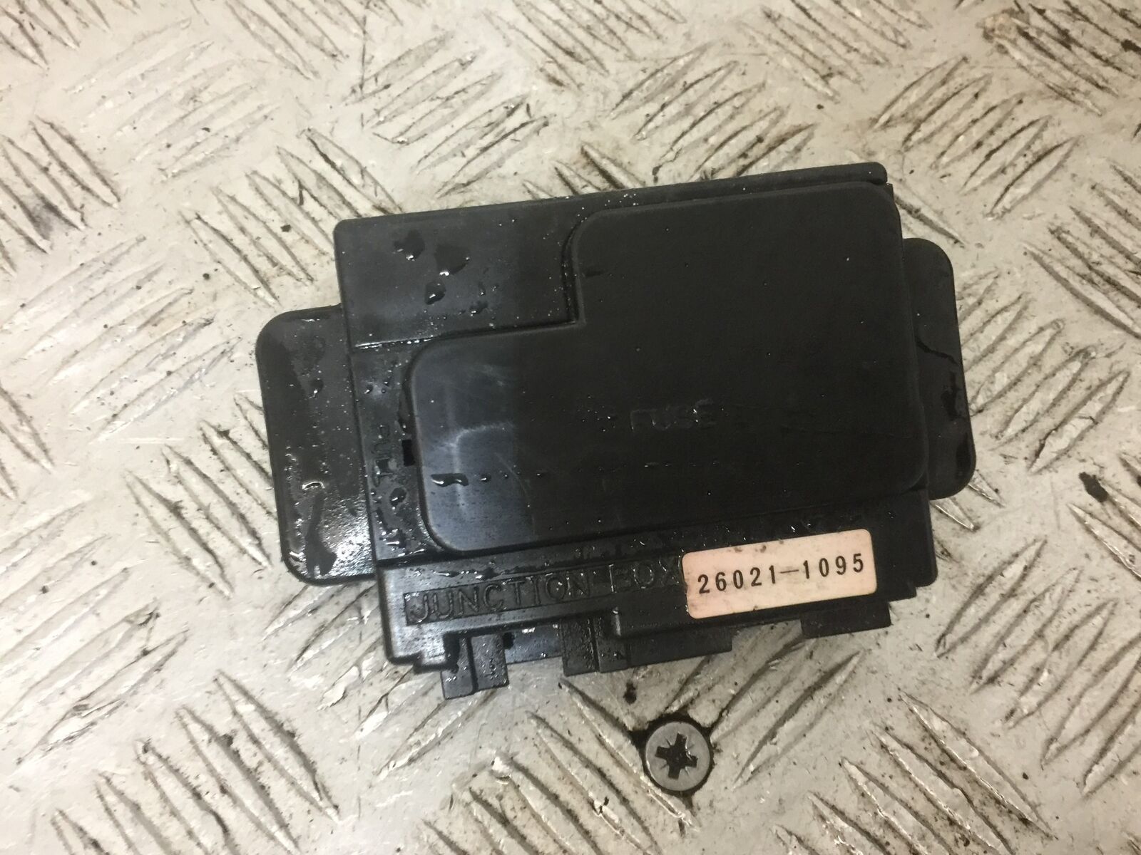 KAWASAKI ZRX1100 ZRX 1100 FUSE BOX  YEAR 1997-2001 (STOCK 808)