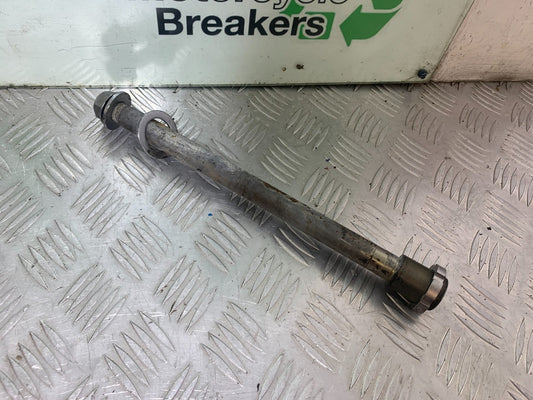 YAMAHA YZF R1 14 B BIG BANG SWINGARM SPINDLE    2009-14 (CMB1175)
