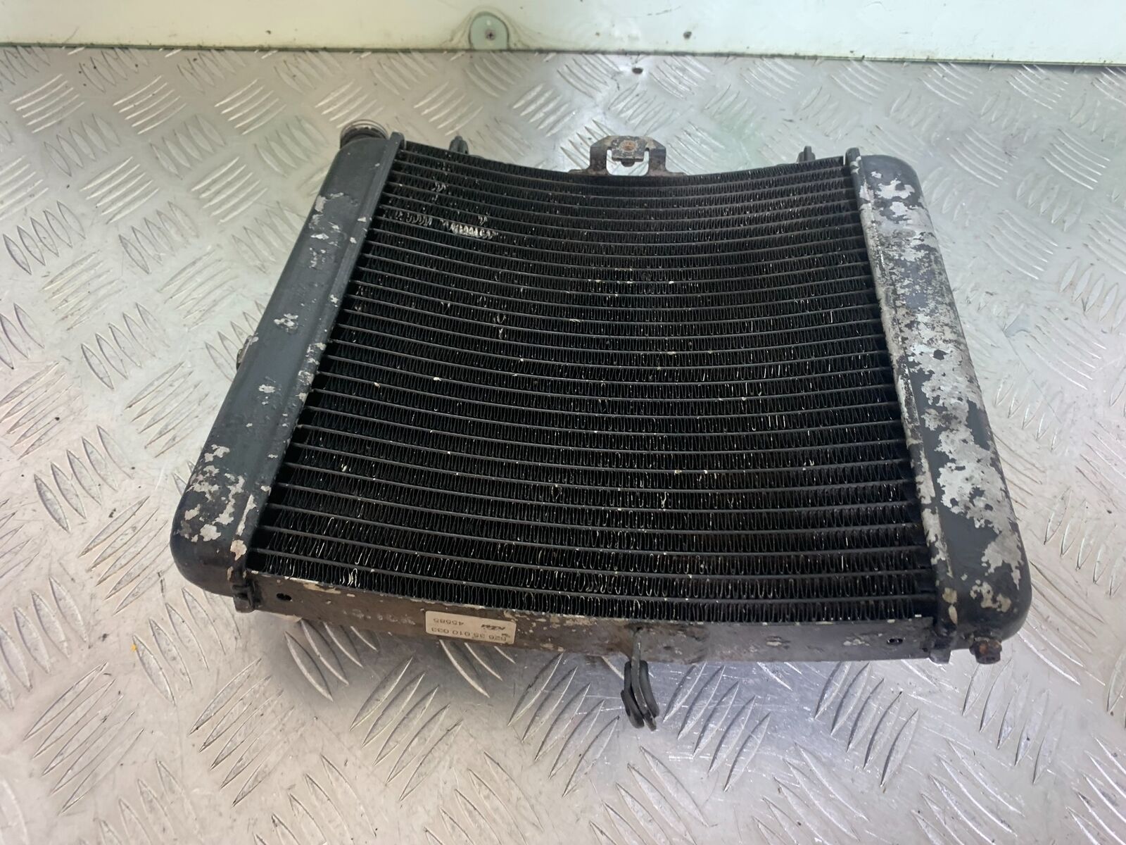 KTM 990 SUPERMOTO T RADIATOR   YEAR 2010-2011  (CMB1127)